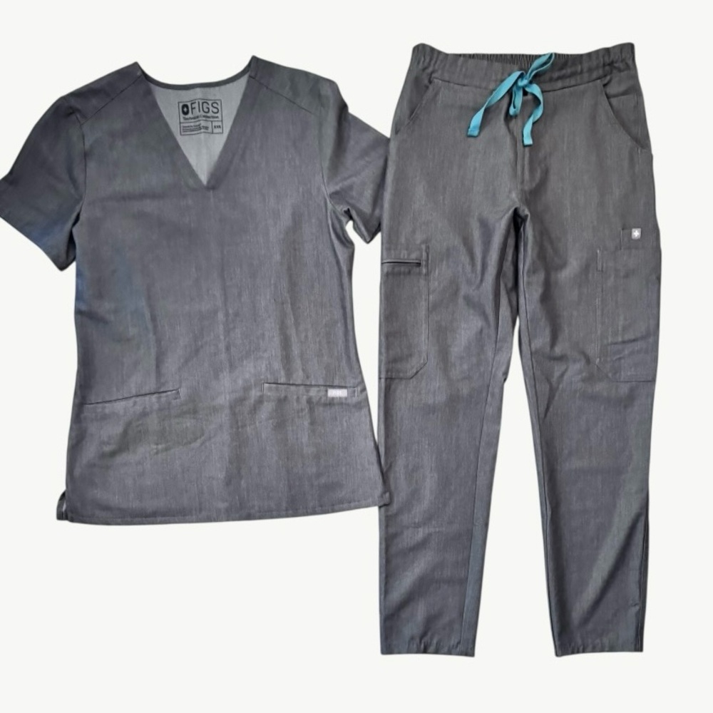 FIGS Scrub Set XXS Heather Gray Technical Collection V Neck Jogger Pants